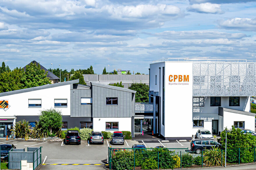 Restons en contact !